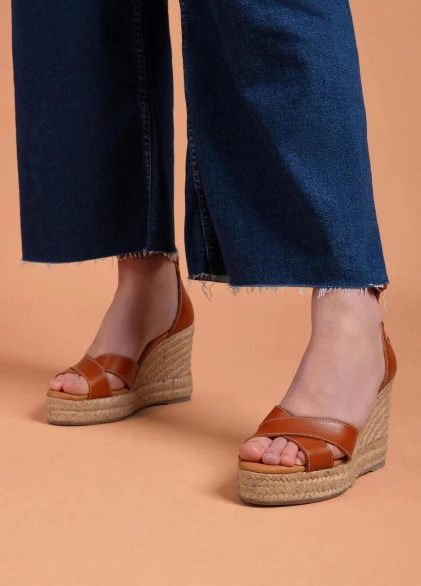 Fairfax & Favor Valencia Wedge - Tan Leather 7 Fairfax & Favor Valencia Wedge - Tan Leather - Image 7