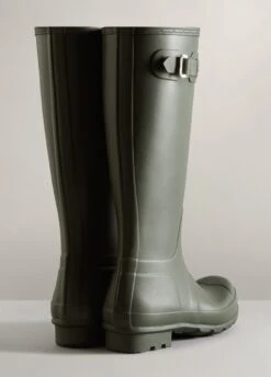 Hunter Mens Original Tall Wellington Boots - Dark Olive -Throstlenest Store huntermenstalldkolive3rdy
