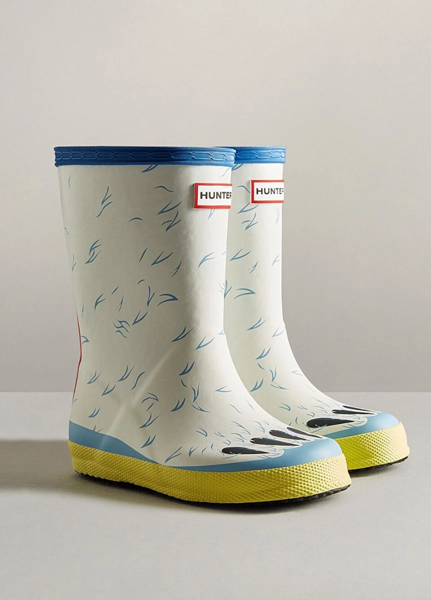 Hunter Kids First Classic Polar Bear Wellingtons - White 1 Hunter Kids First Classic Polar Bear Wellingtons - White