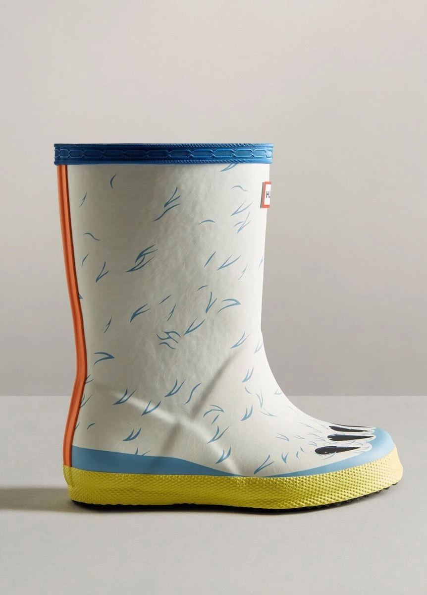Hunter Kids First Classic Polar Bear Wellingtons - White 2 Hunter Kids First Classic Polar Bear Wellingtons - White - Image 2